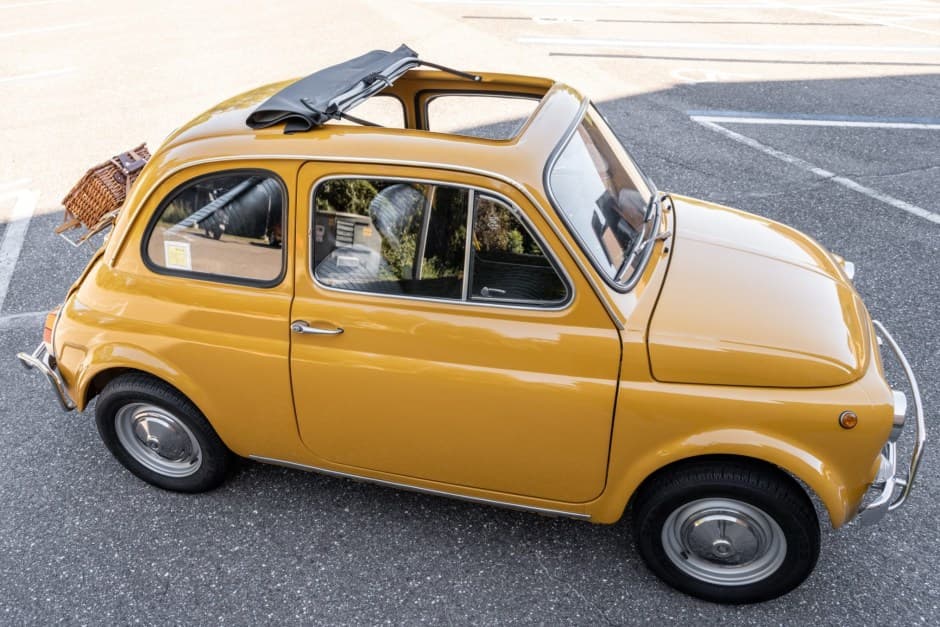 1972 Fiat Nuova 500 (1957-1975) sold for $19,000