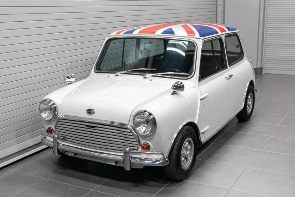 1969 Mini Mk I-III Cooper sold for $43,000