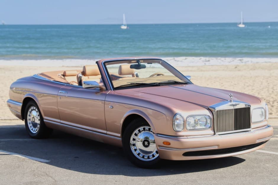2000 Rolls-Royce Corniche sold for $61,500