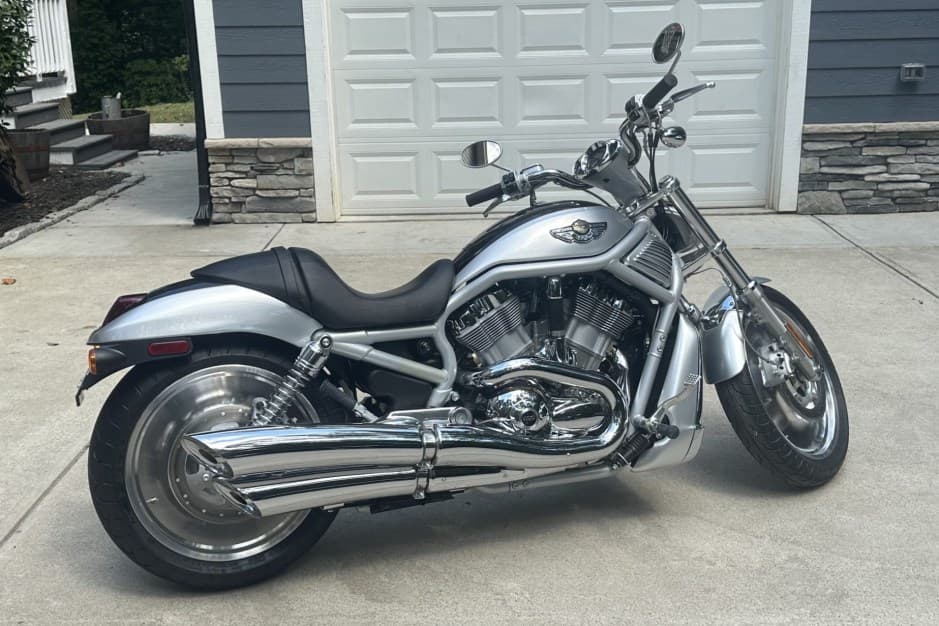 2003 Harley-Davidson V-Rod sold for $20,250