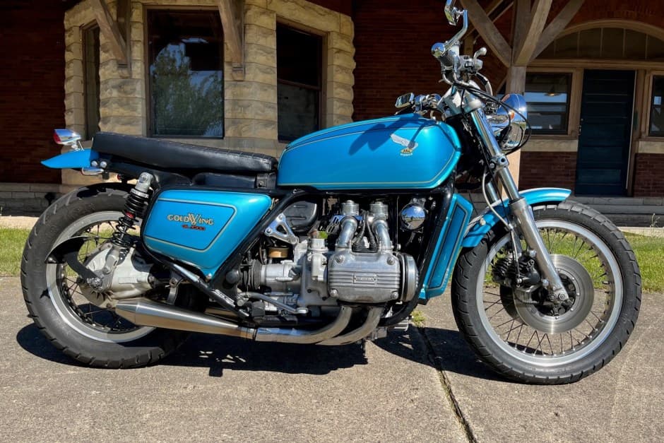 1977 Honda Gold Wing sold for $2,700