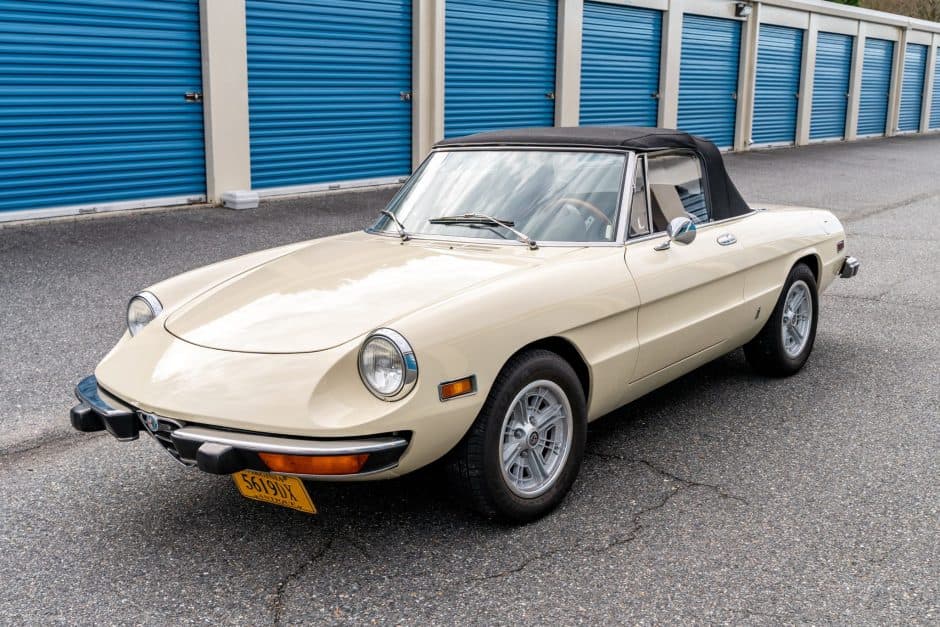 1974 Alfa Romeo 105/115 Spider Series 2 sold for $31,500