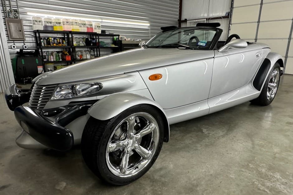 2000 Plymouth Prowler sold for $23,500