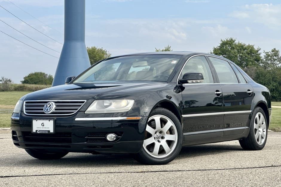 2004 Volkswagen Phaeton sold for $7,600