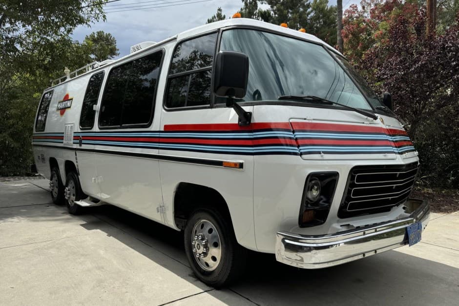 1977 GMC Motorhome sold for $20,350
