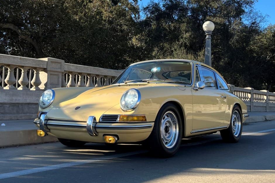 1965 Porsche 912 sold for $64,000