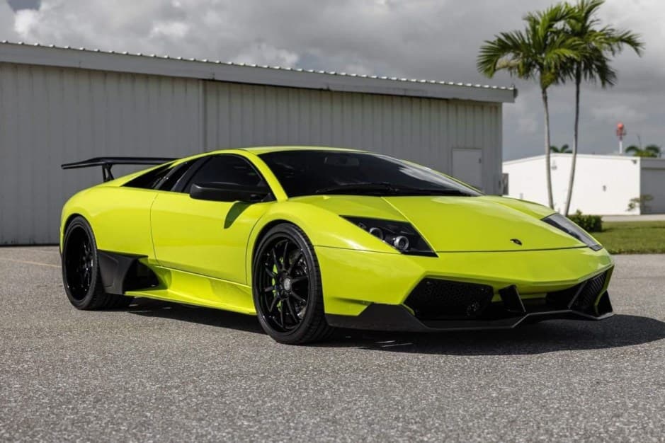 2005 Lamborghini Murciélago sold for $182,000
