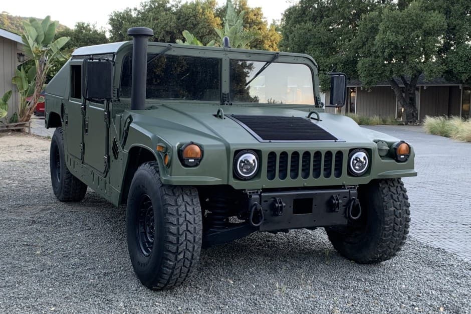 2001 Hummer HMMWV/Humvee sold for $30,000