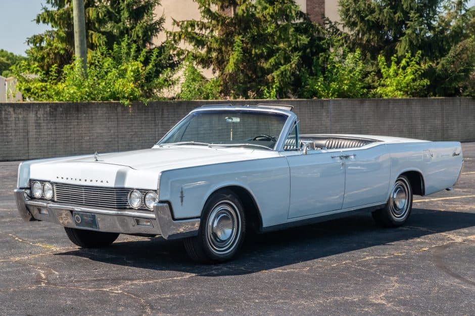1966 Lincoln Continental (1961-1969) sold for $74,500