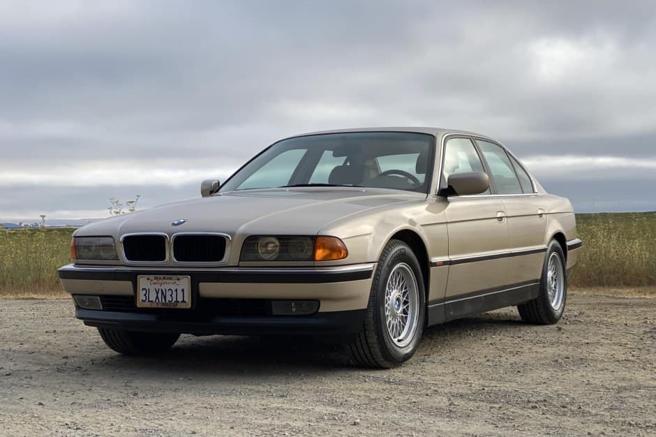 1995 BMW E38 7-Series sold for $8,500