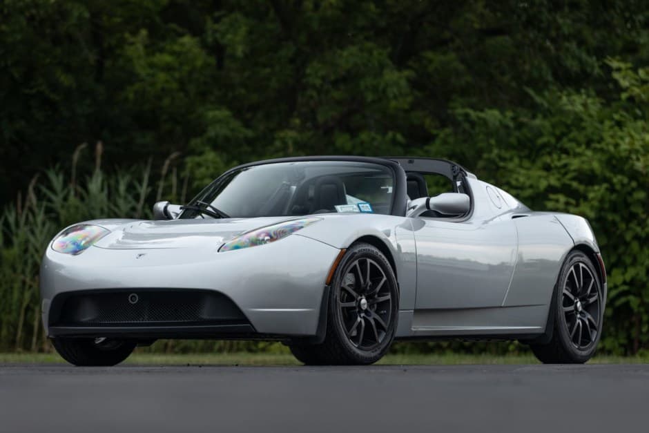 2010 Tesla Roadster sold for $69,969