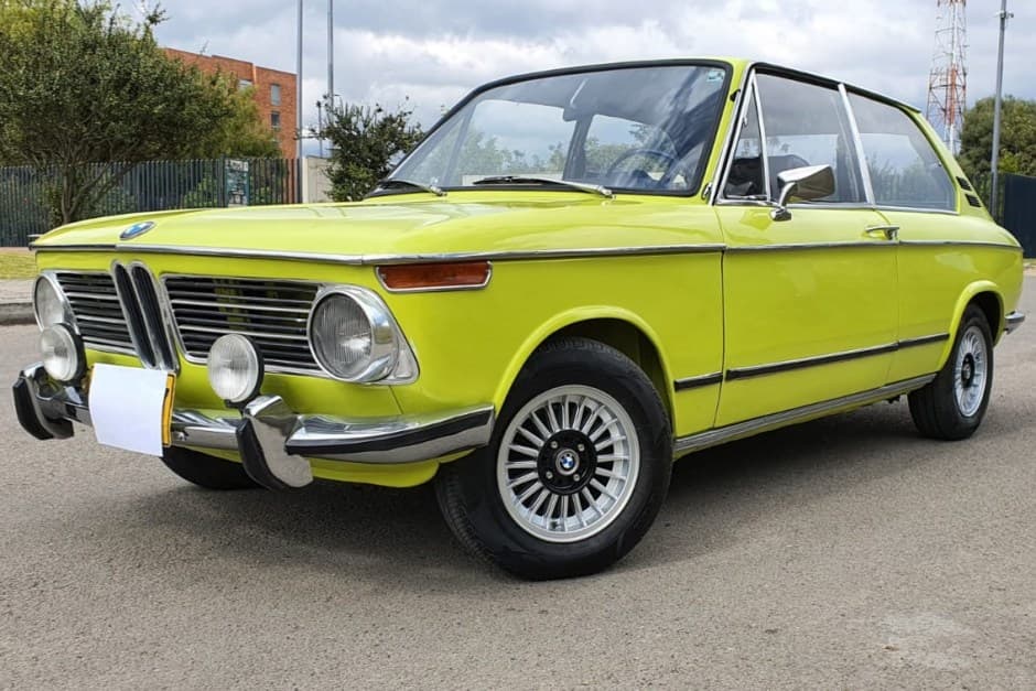1972 BMW 02 Series Touring sold for $18,250