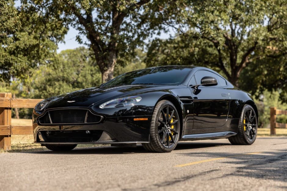 2015 Aston Martin V12 Vantage sold for $89,000