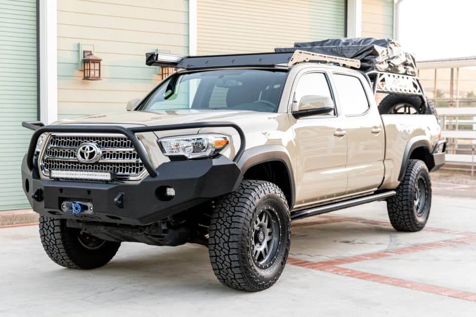 2016 Toyota Tacoma (N300 2016-2023) sold for $44,500