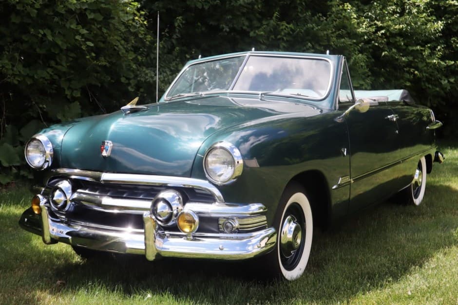 1951 Ford Shoebox sold for $31,250