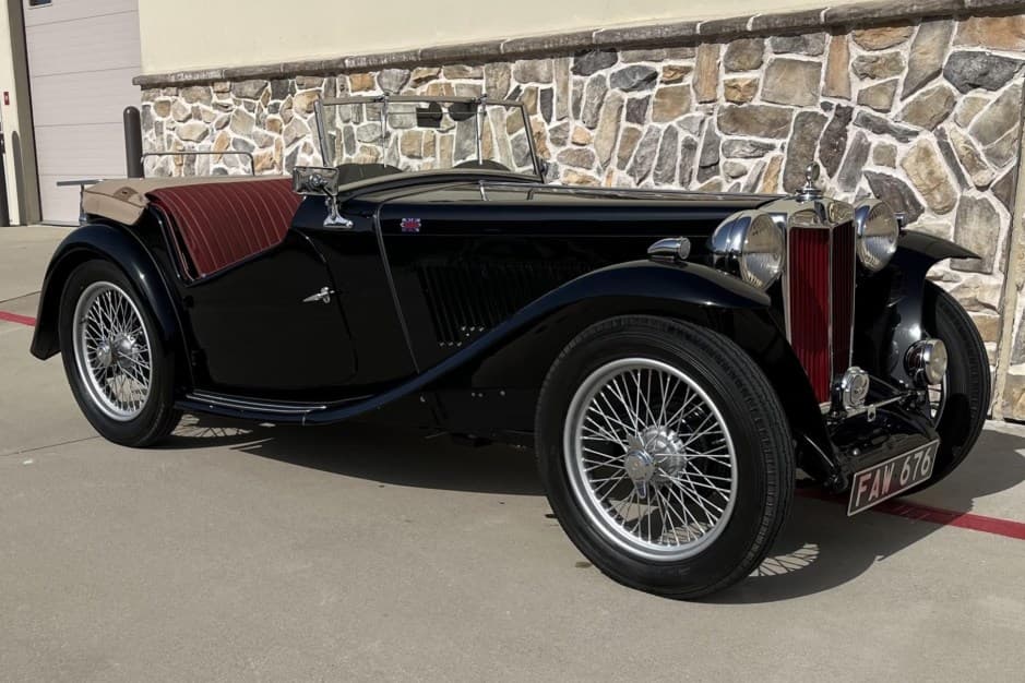 1949 MG TC sold for $32,100
