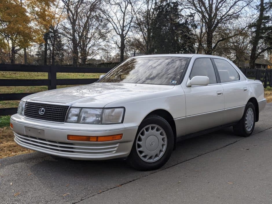 1992 Lexus LS Sedan sold for $9,700