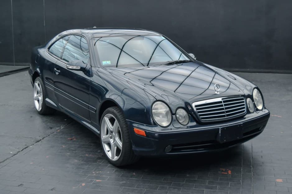 2001 Mercedes-Benz CLK-Class sold for $4,677