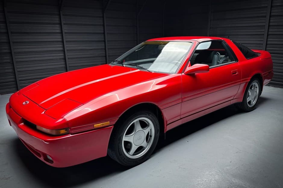 1991 Toyota Supra A70 (1986-1992) sold for $19,025