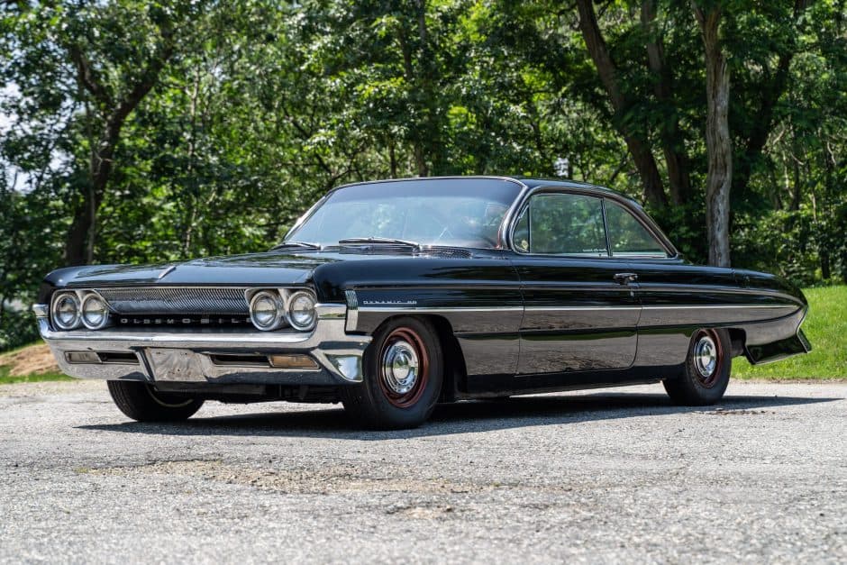 1961 Oldsmobile 88 sold for $27,853