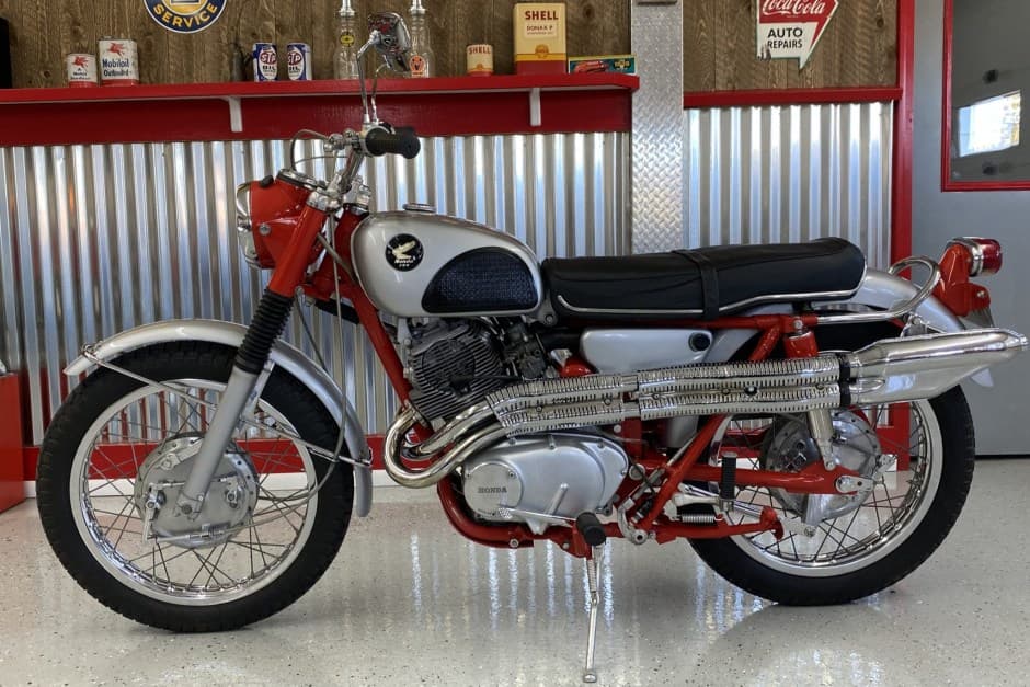 1967 Honda Dream, CB77 Super Hawk, & CL77 Scrambler sold for $17,000
