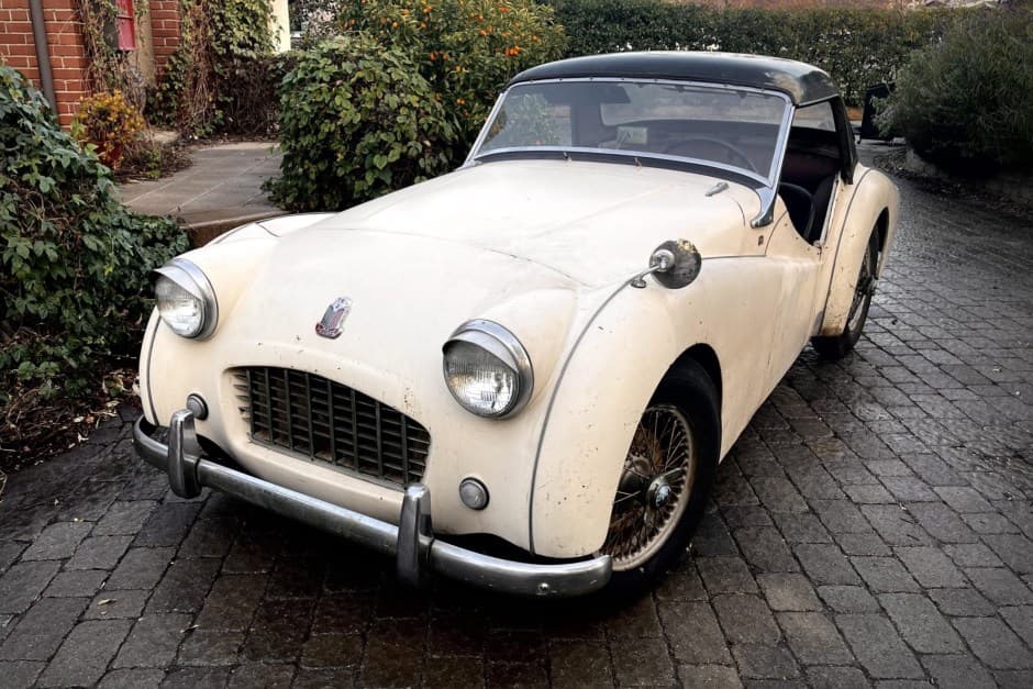 1954 Triumph TR2 sold for $29,500