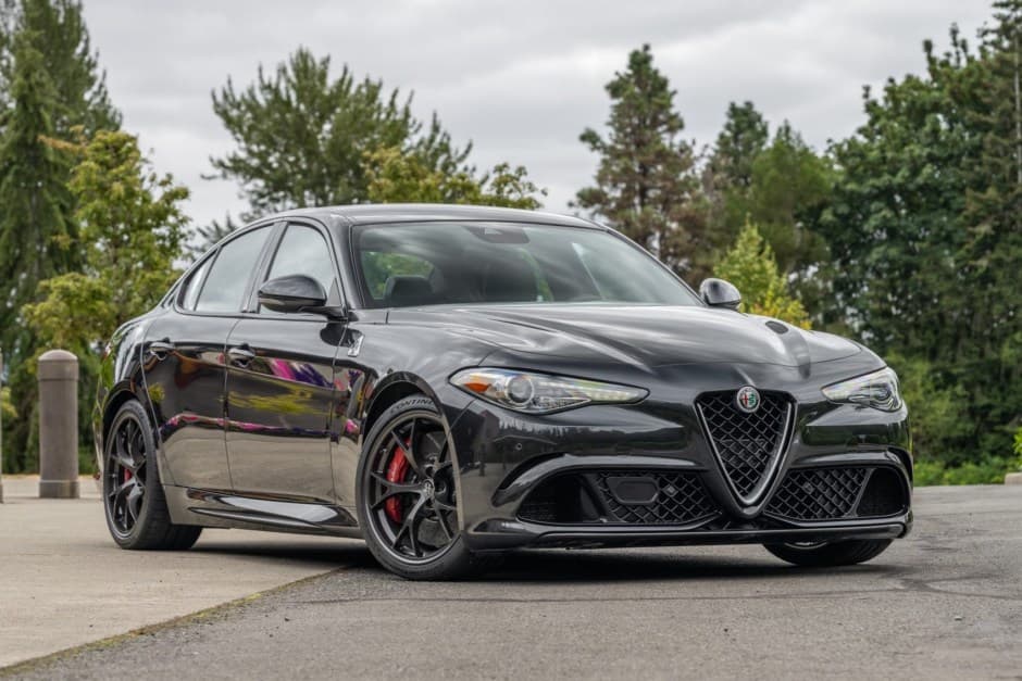 2017 Alfa Romeo 952 Series Giulia sold for $36,500