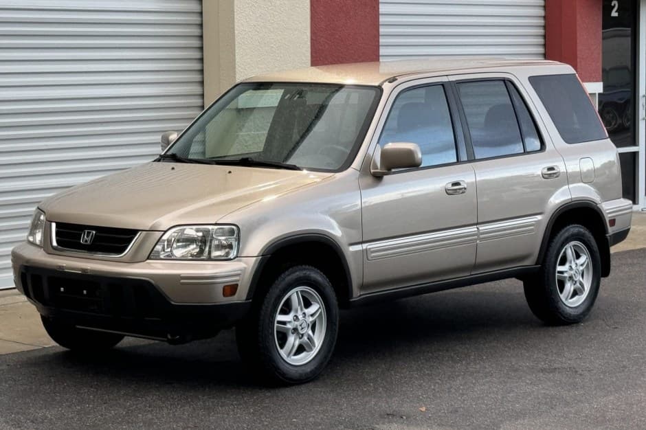2001 Honda CR-V sold for $10,000
