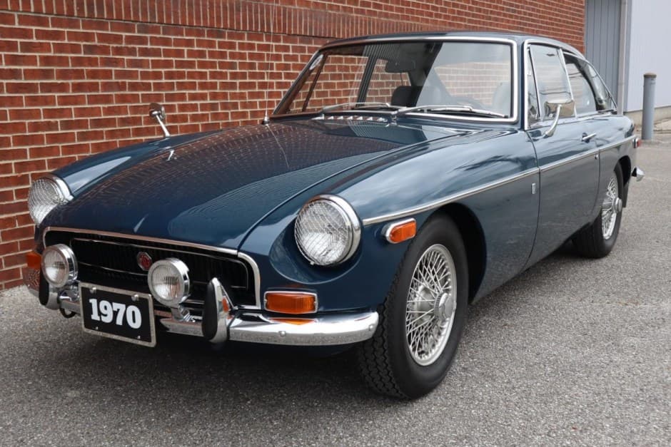 1970 MG MGB sold for $8,200