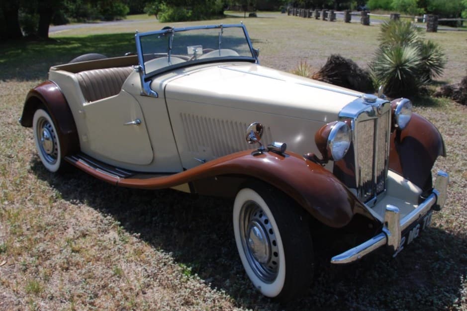 1952 MG TD sold for $11,750