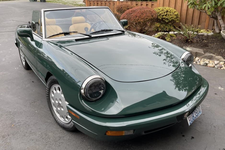 1992 Alfa Romeo 105/115 Spider Series 4 sold for $19,750