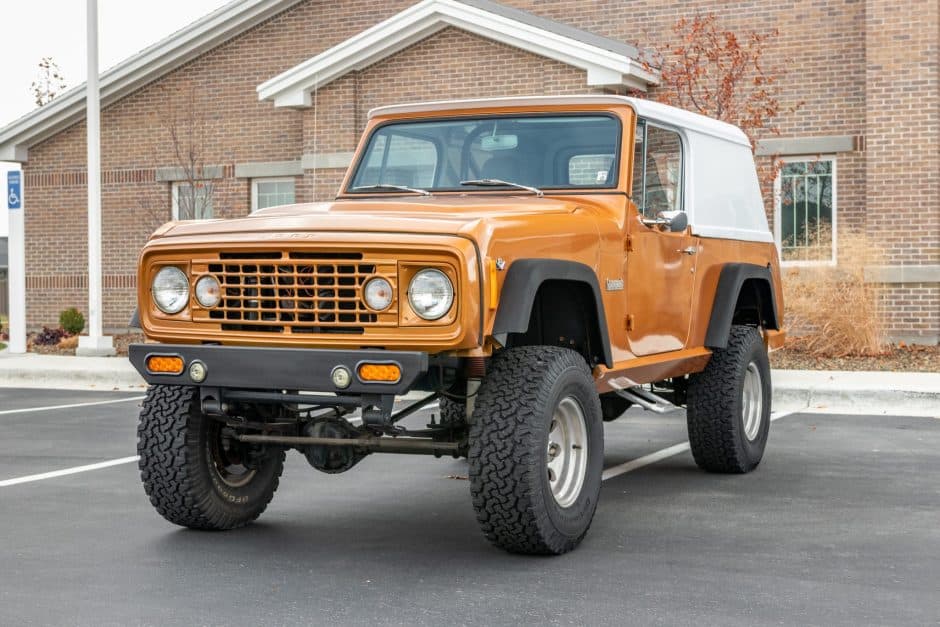 1972 Jeep Jeepster Commando sold for $24,000