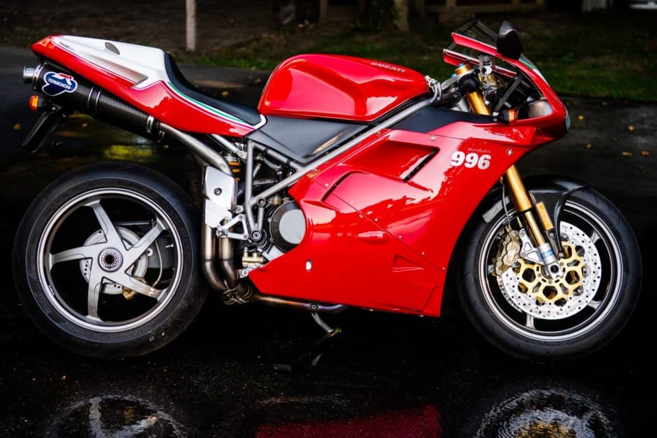 2001 Ducati 996 sold for $13,000