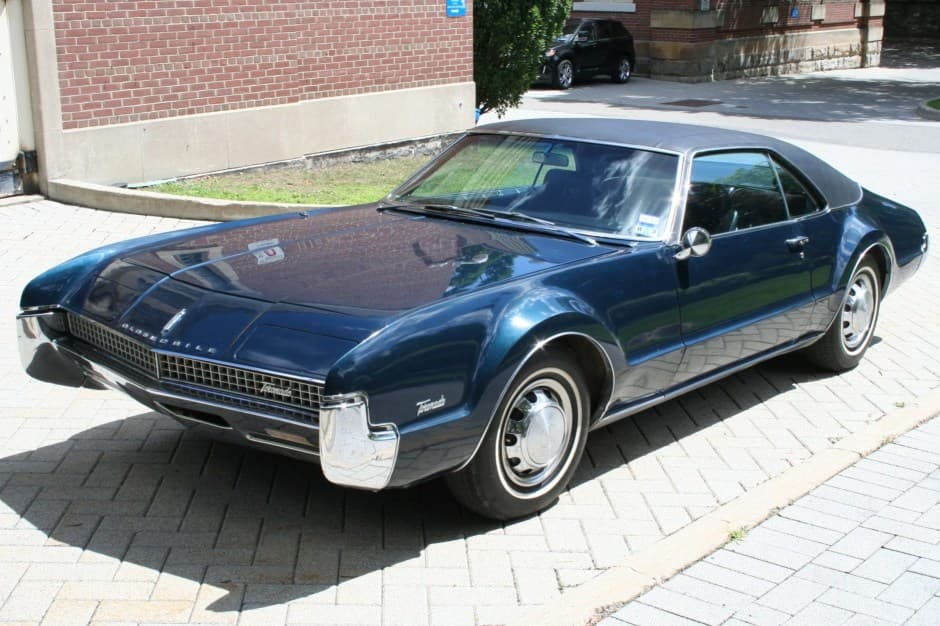 1967 Oldsmobile Toronado sold for $11,250