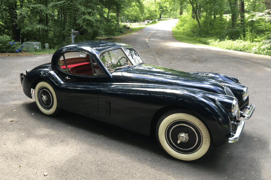 1952 Jaguar XK120 sold for $62,000
