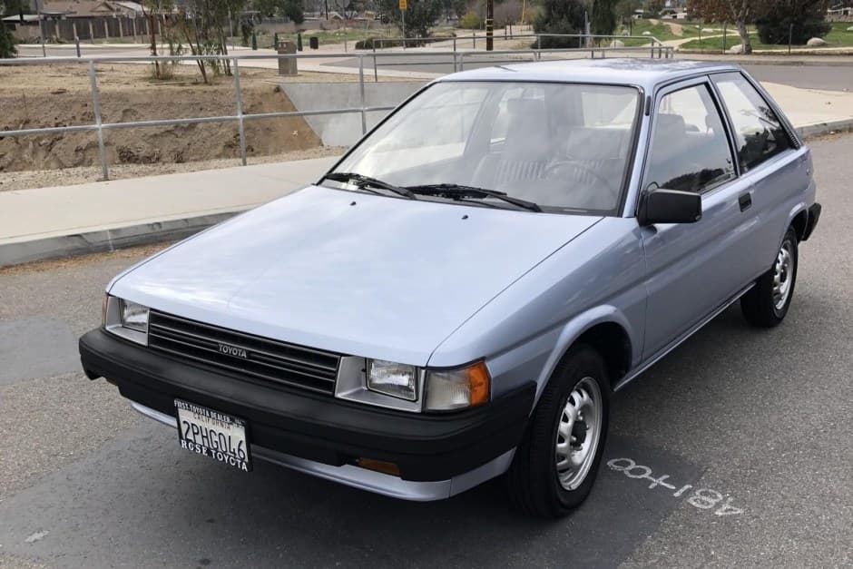1989 Toyota  sold for $7,250