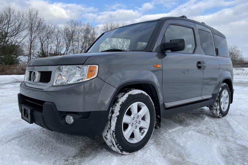 2010 Honda Element sold for $26,000