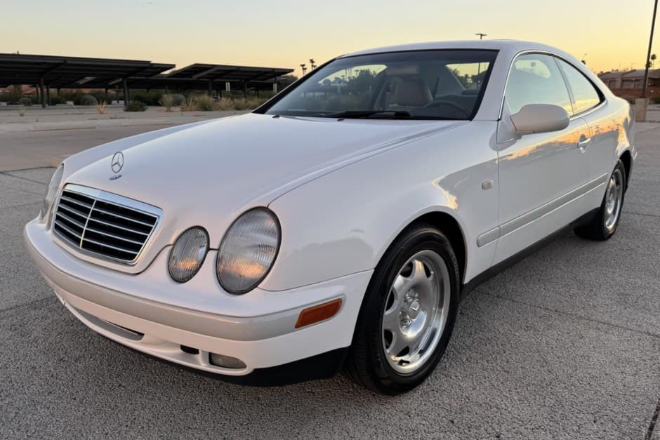 1999 Mercedes-Benz CLK-Class sold for $13,250