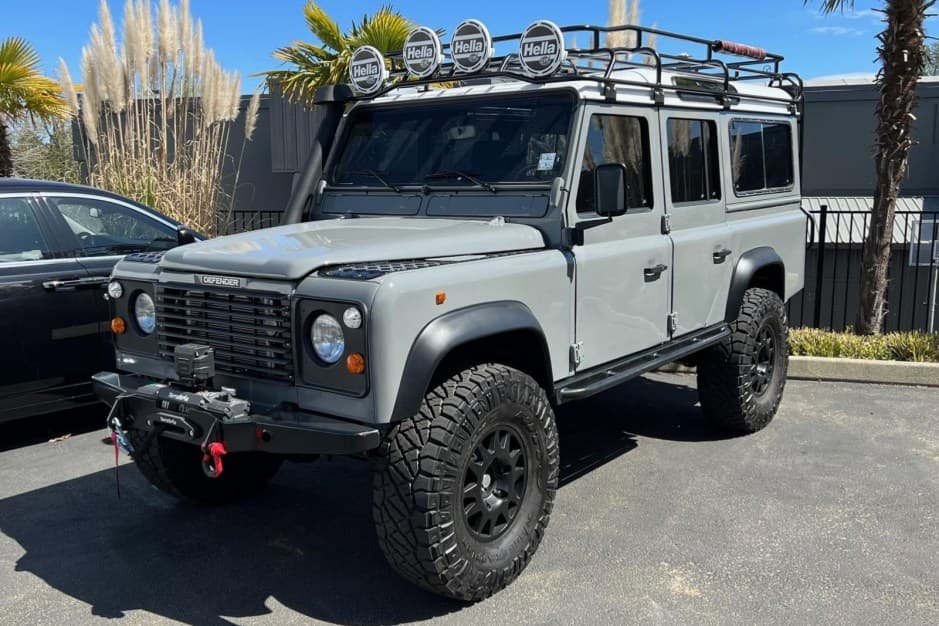 1996 Land Rover 110 / Defender 110 (Euro Spec) sold for $66,000