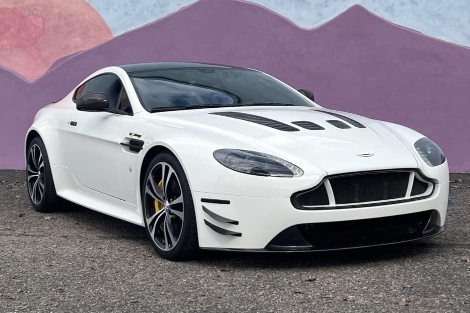 2015 Aston Martin V12 Vantage sold for $91,500