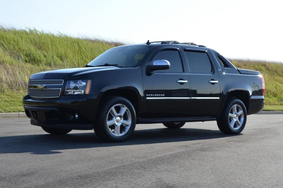 2012 Chevrolet Avalanche sold for $30,500