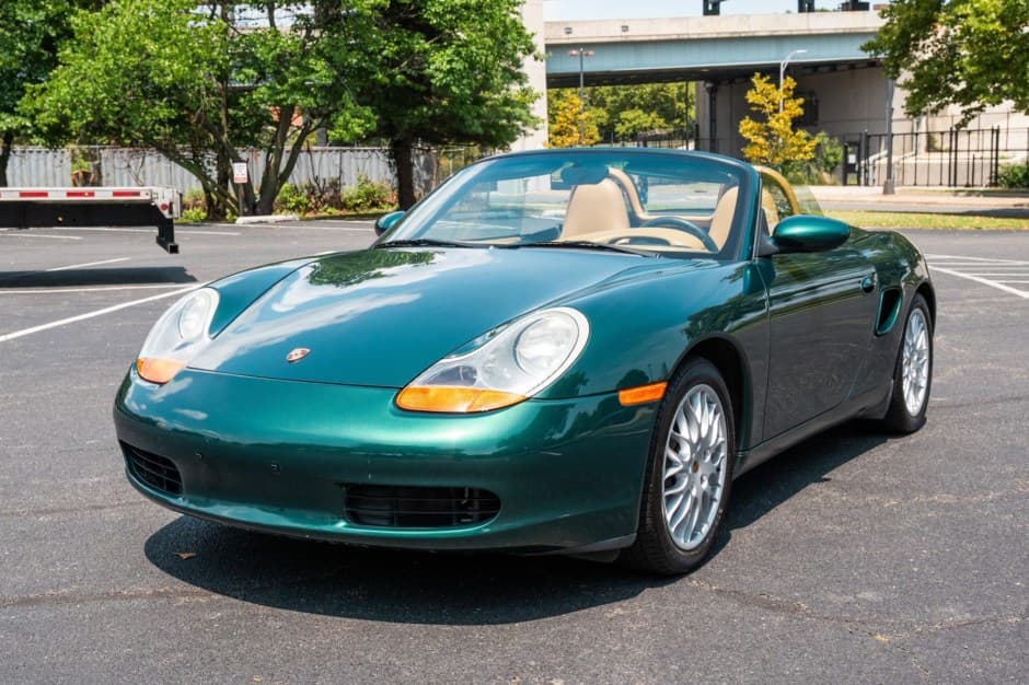 2001 Porsche 986 Boxster sold for $12,500