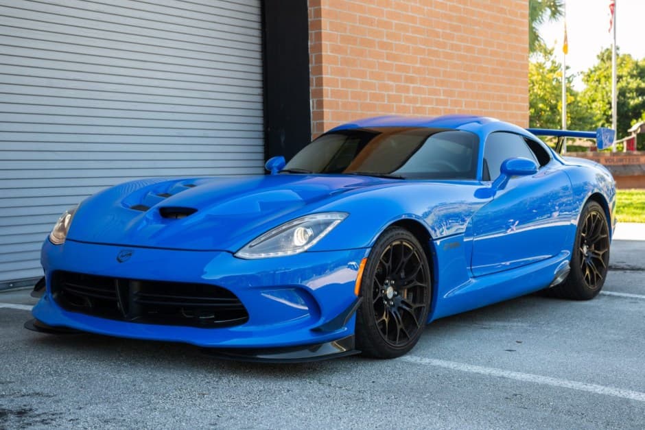 2015 Dodge Viper (2013-2017) sold for $150,500