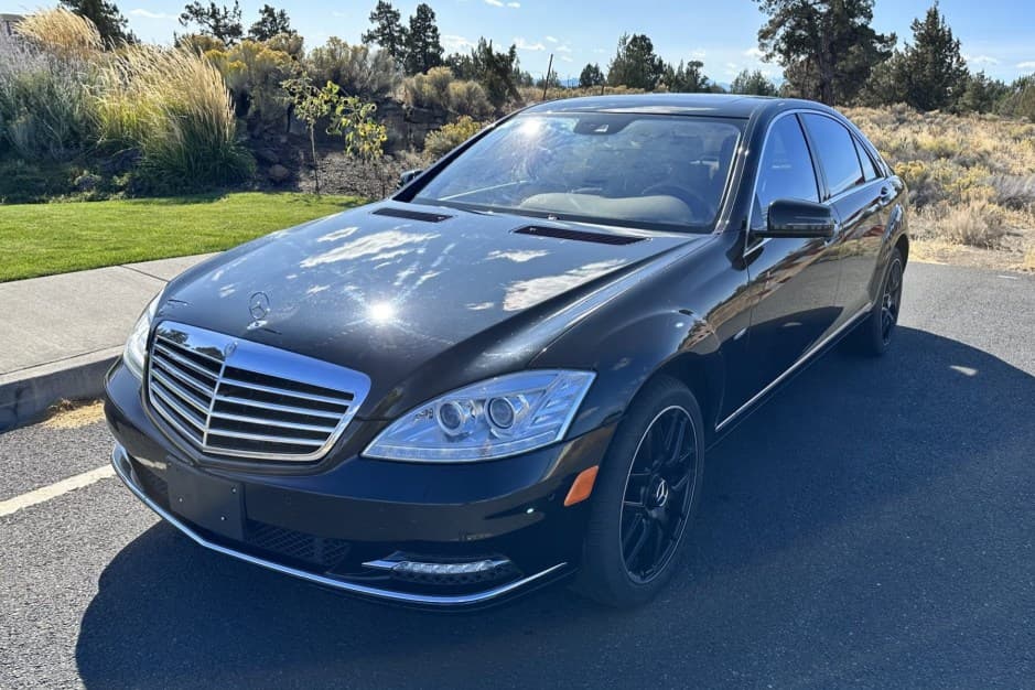 2012 Mercedes-Benz W221 S-Class sold for $20,500