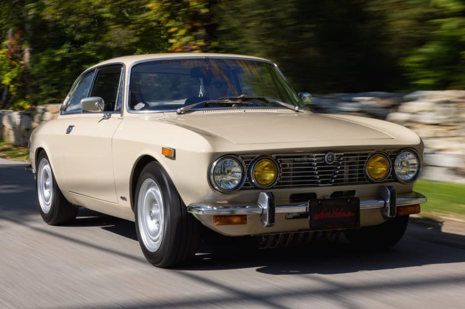 1974 Alfa Romeo 105/115 Series Coupe sold for $50,000
