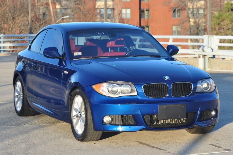2011 BMW E82/E88 1-Series sold for $22,100