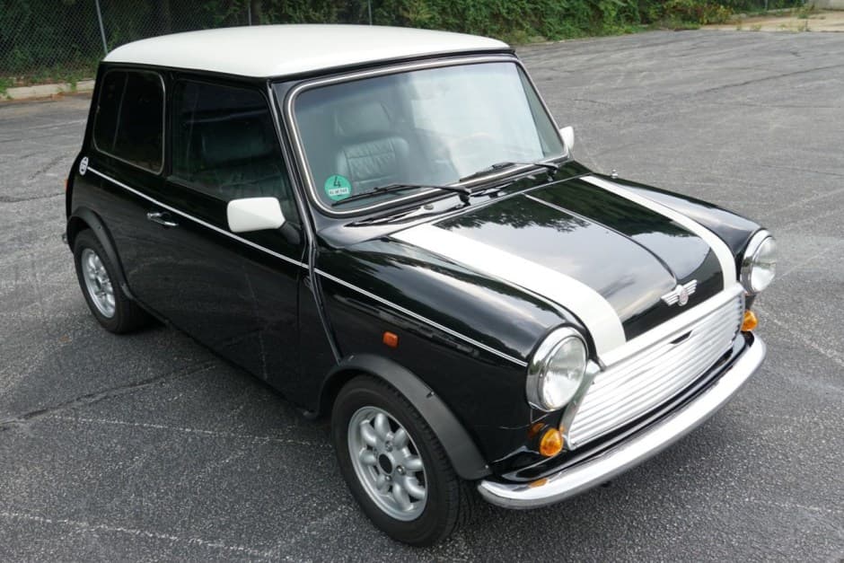1992 Mini Mk VI & Mk VII sold for $20,000