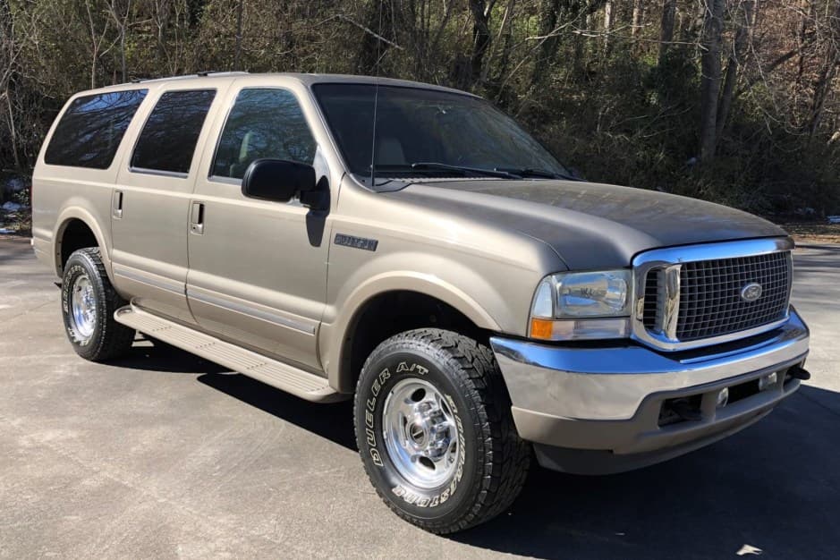 2002 Ford Excursion sold for $34,000