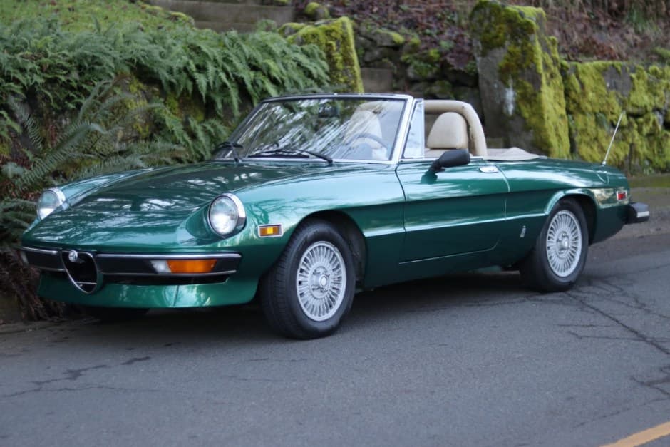 1978 Alfa Romeo 105/115 Spider Series 2 sold for $6,900