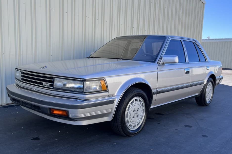 1986 Nissan Maxima sold for $2,600